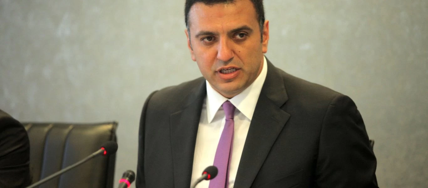 B.Κικίλιας: Καρατόμησε Διοικητή Υγειονομικής Περιφέρειας γιατί δεν είχε το διδακτορικό που είχε δηλώσει